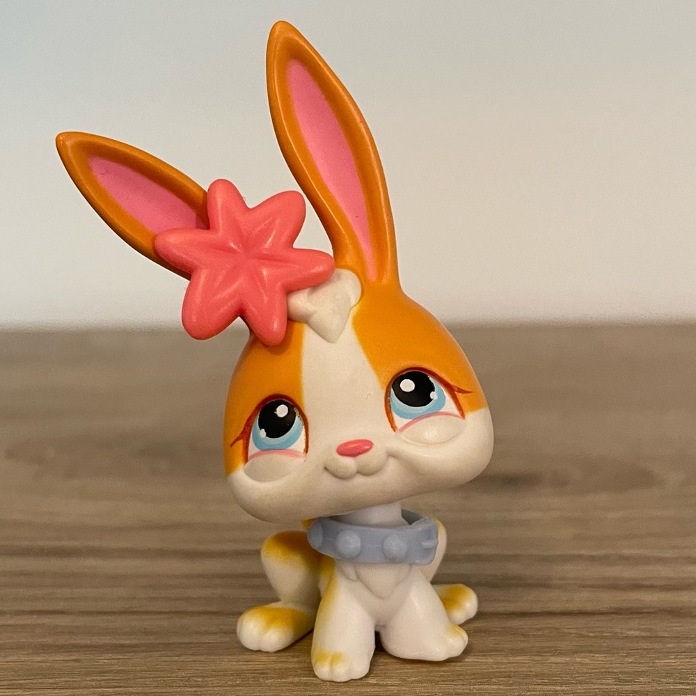 LPS 2004 Orange and White Bunny #75